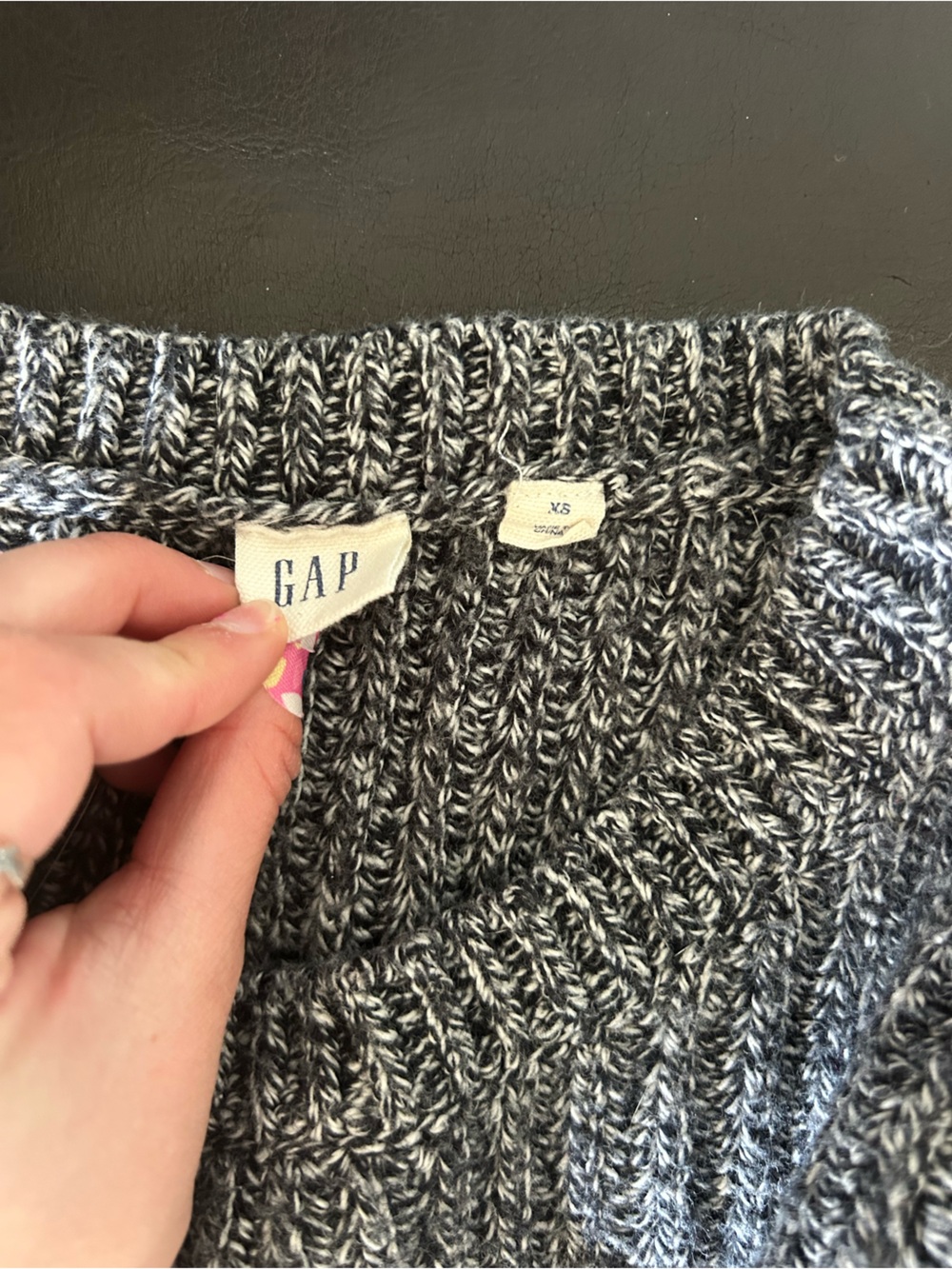 GAP Marled Charcoal Crewneck Sweater - Picture 2 of 2